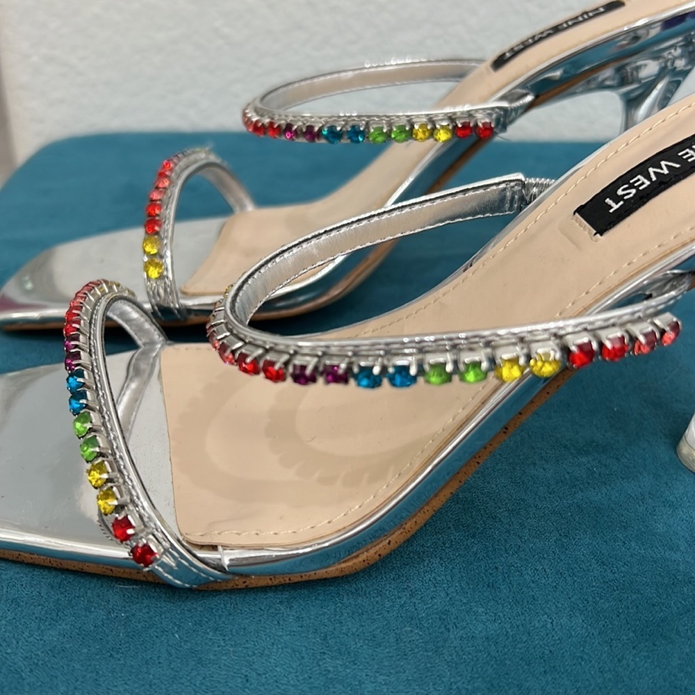 NEW Nine West Rainbow Strappy Sandals - Picture 4 of 13